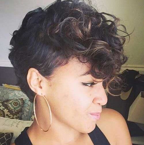 short curly hair with lowlights