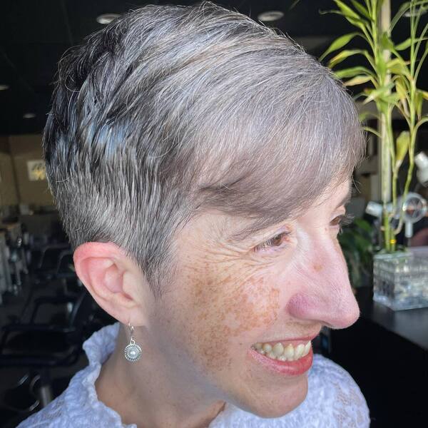 Gray Blending Short Hairstyle - a woman wearing a lace long sleeves.