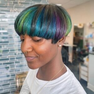 50 Cool Mushroom Haircut for Women in 2022 (with Pictures)