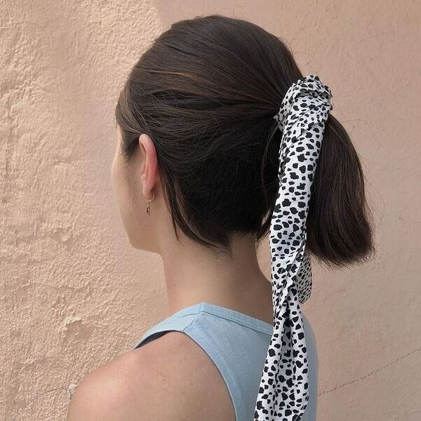 How to Beautifully Tie a Bandana In Hair - Theunstitchd Women's Fashion Blog