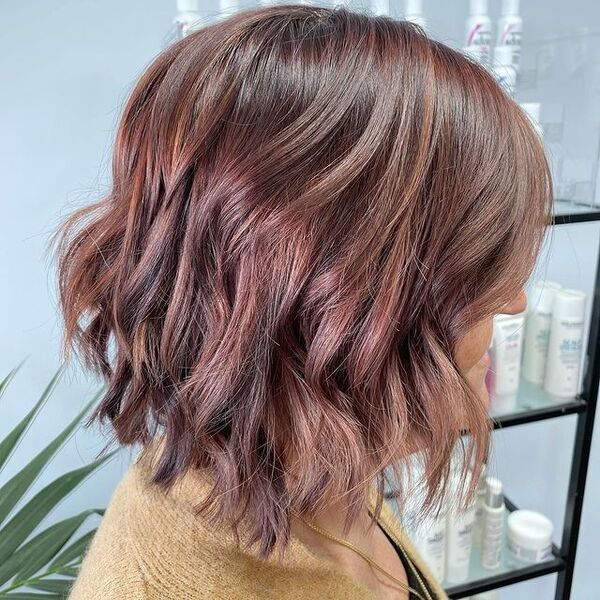54 Trendy Hair Colour Ideas to Rock This Autumn : Mahogany Brunette
