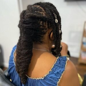 50 Awesome Sisterlocks Hairstyles to Wear in 2022 (with Images)