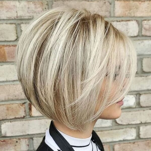 Classic Blonde Bob with Highlights