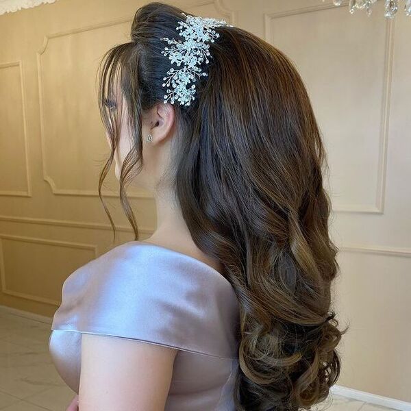 30 Bridesmaid Hairstyles for Every Type of Wedding