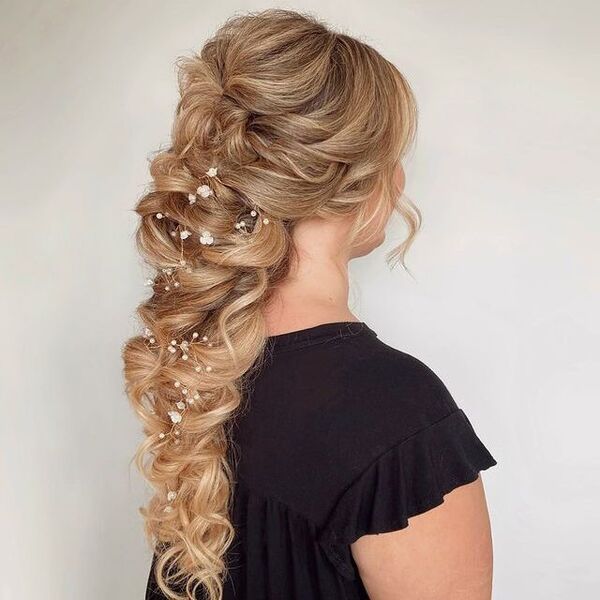 12 Overwhelming Princess Hairstyles for Women 2023  Pretty Designs