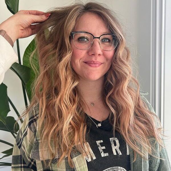 a woman wearing a eyeglasses