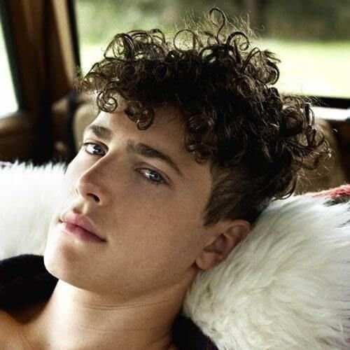 curly hairs