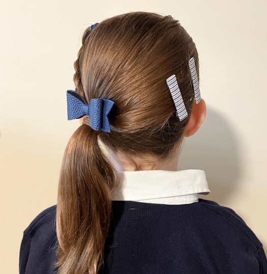 side pony tail