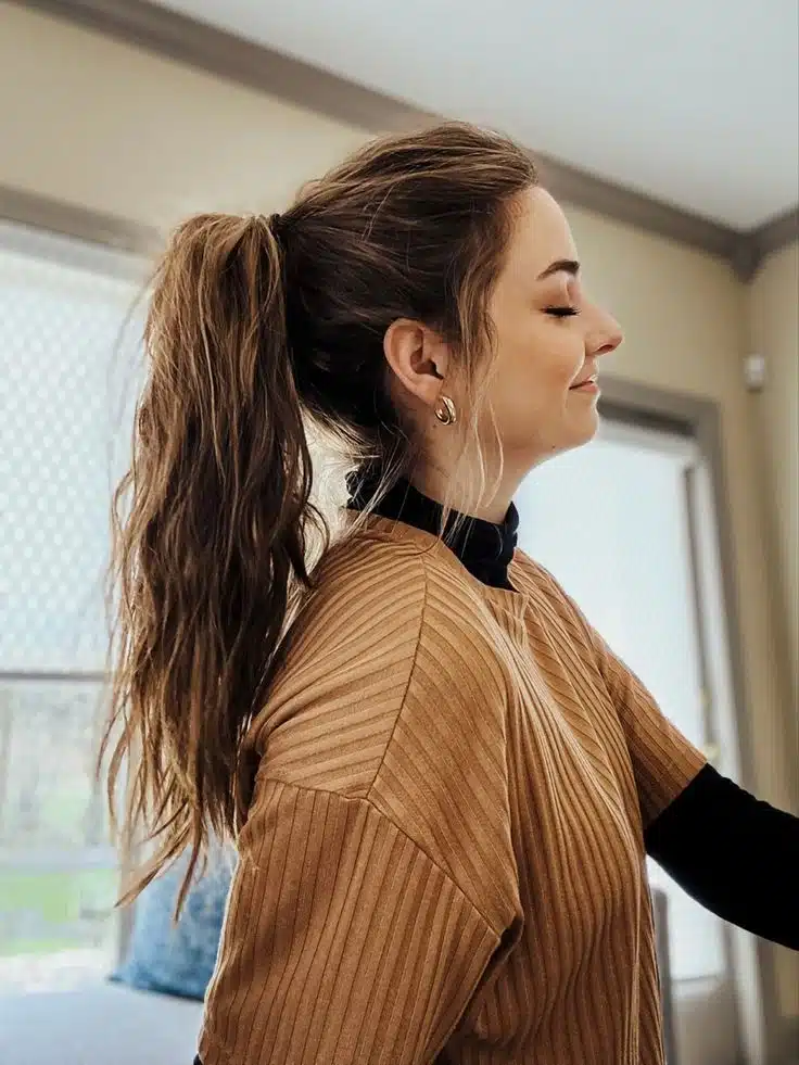 wavy ponytail
